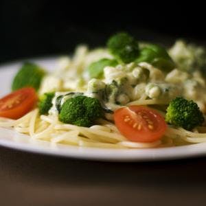 Creamy Cheese Broccoli Pasta