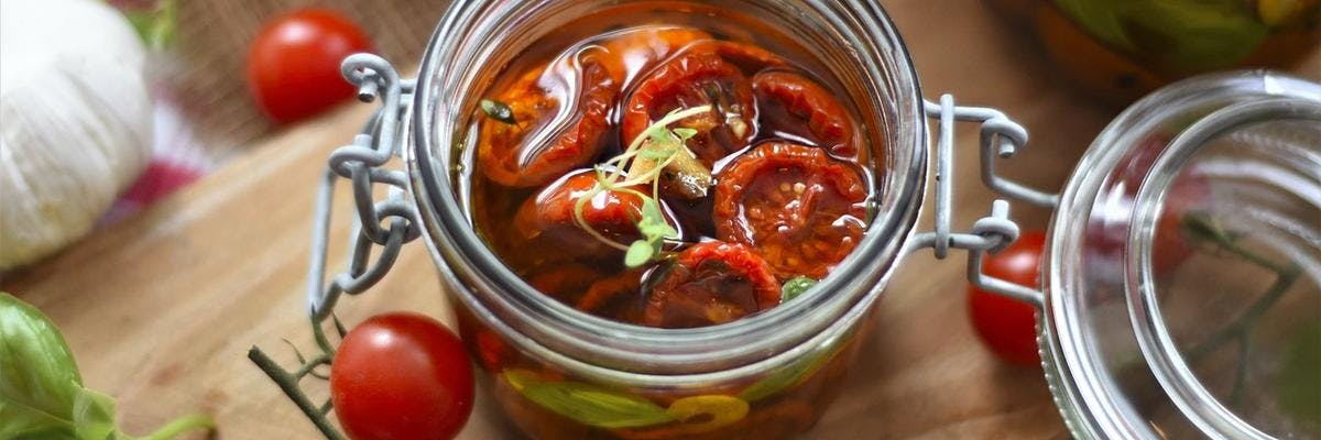 Sun-Dried Tomatoes in Garlic Oil recipe