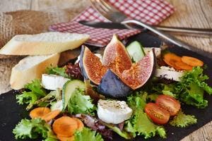 Fresh Fig and Goat's Cheese Salad