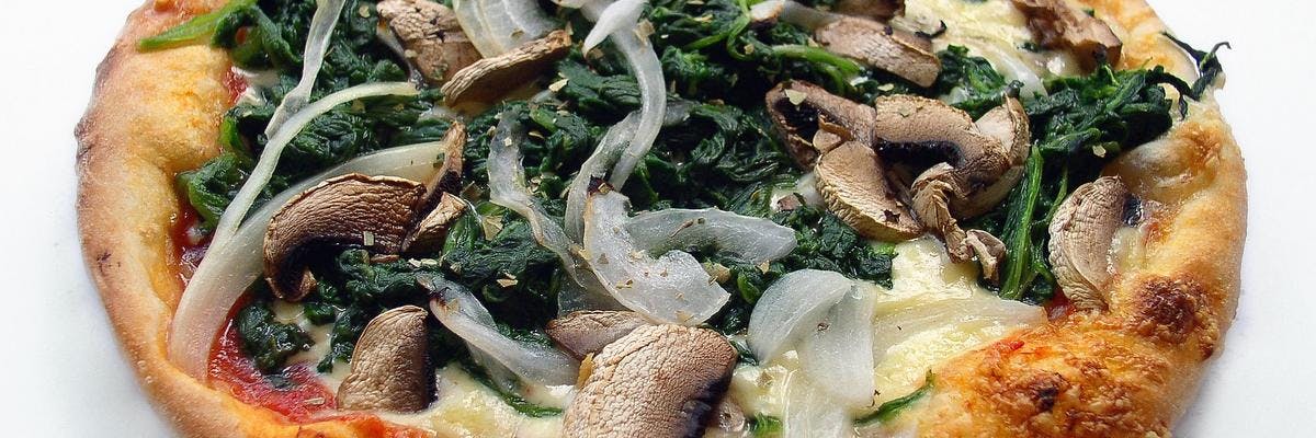 Garlicky Cheese Pizza with Spinach, Mushrooms & Onion recipe