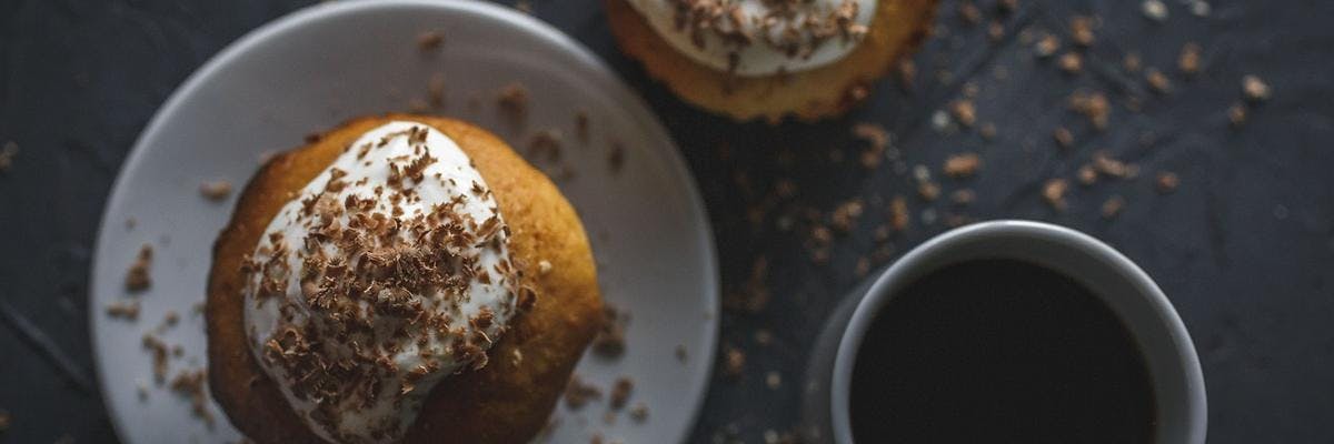 Coffee Cake Muffins with Glossy Meringue Icing recipe