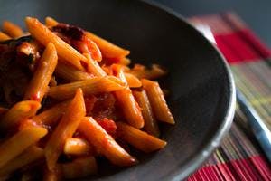 Simple Pasta with Tomato & Basil Sauce