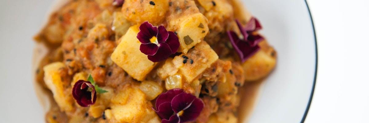 Saag Aloo Potato Salad recipe