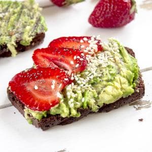 Homemade Pumpernickel Bread with Avocado, Strawberries & Seeds