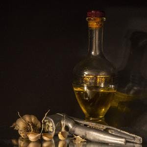 Homemade Garlic Oil