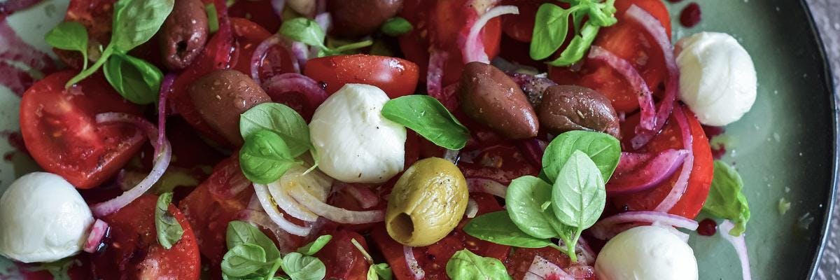 Fresh Tomato & Mozzarella Salad with Basil recipe