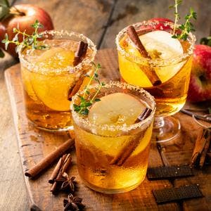 Apple Cinnamon Bourbon Cocktail