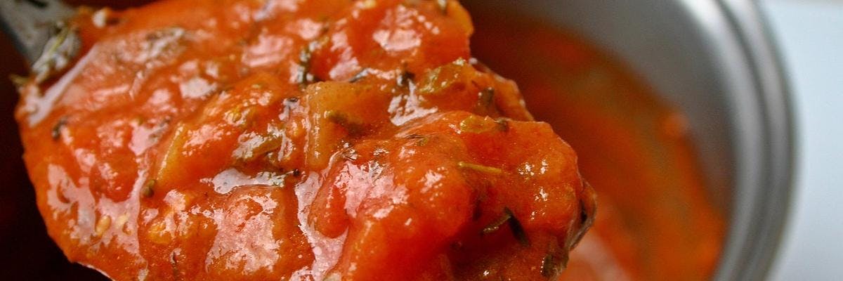 Chunky Tomato & Basil Pasta Sauce recipe