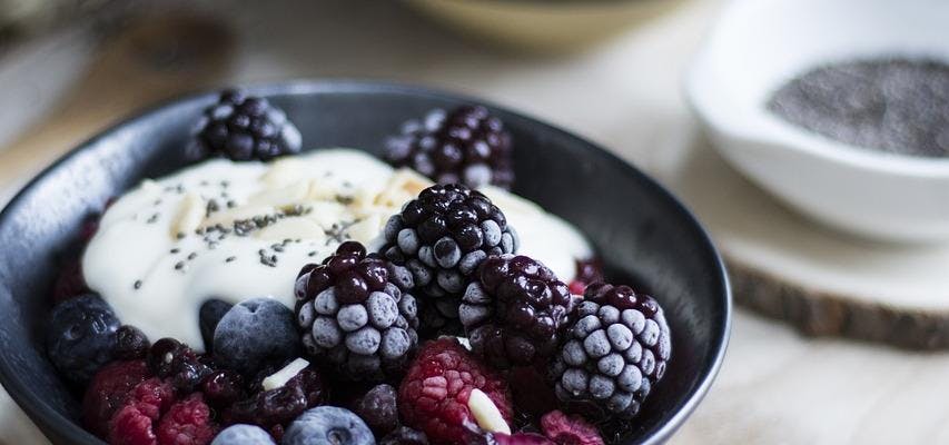 Greek Yoghurt with Honey & Frozen Berries recipe