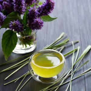 Refreshing Lemongrass Tea