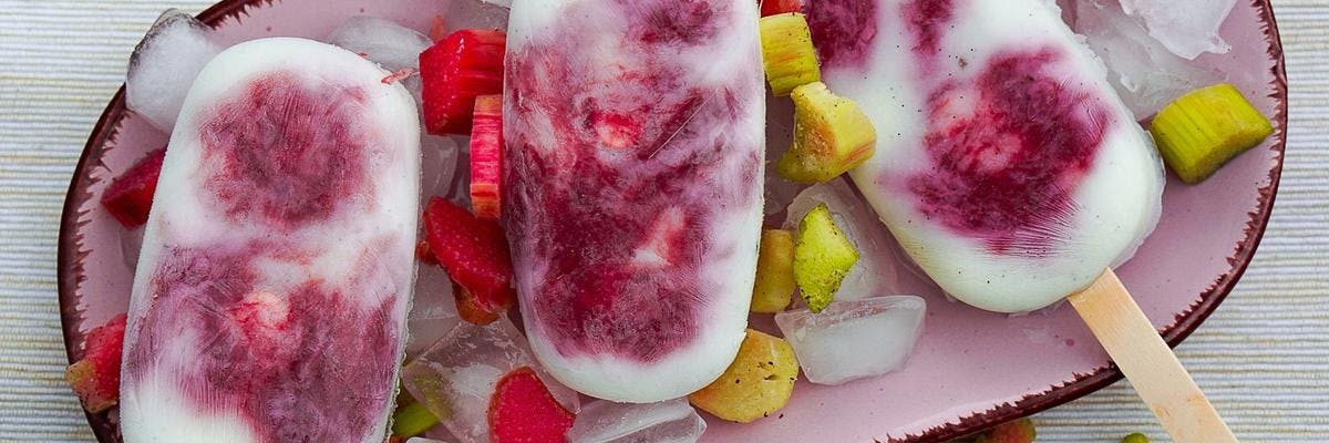 Summery Rhubarb Ripple Ice Lolly recipe