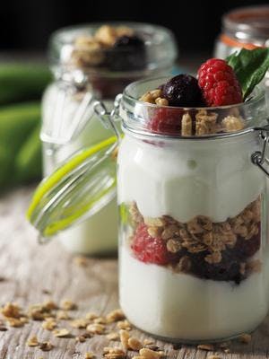 Creamy Yogurt Jars with Granola & Fresh Berries