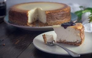 Luscious Baked Cheesecake with Blackberry Coulis